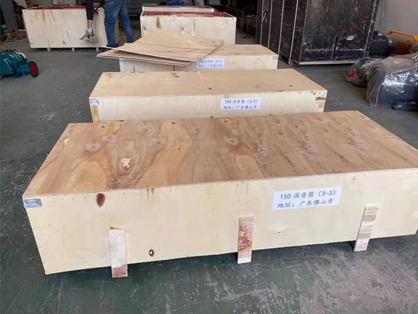 开工啦！发往佛山XQSSR150罗茨鼓草莓视频在线播放 30KW4台(图2)